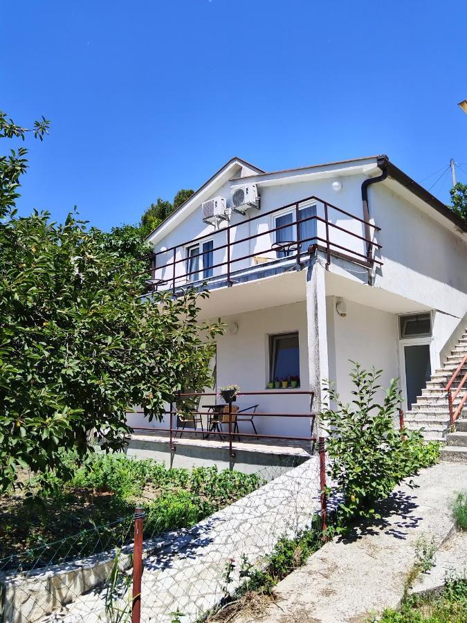 Apartments Pasha Благай Экстерьер фото